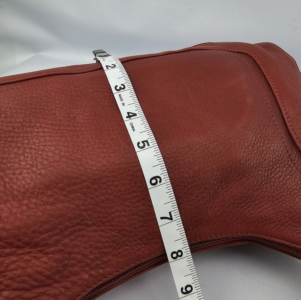 Longaberger Leather So Rachel Boho Shoulder Bag  Merlot/Red - Picture 9 of 12